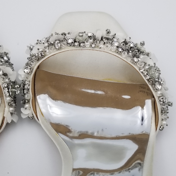 Badgley Mischka Telissa Kitten Heel Sandals, Soft White, Women's Size 9.5 - Picture 15 of 16